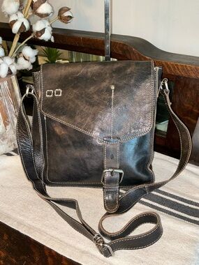 Bed Stu Leather Venice Beach Crossbody Bag Black Rustic Retail $240 READ
